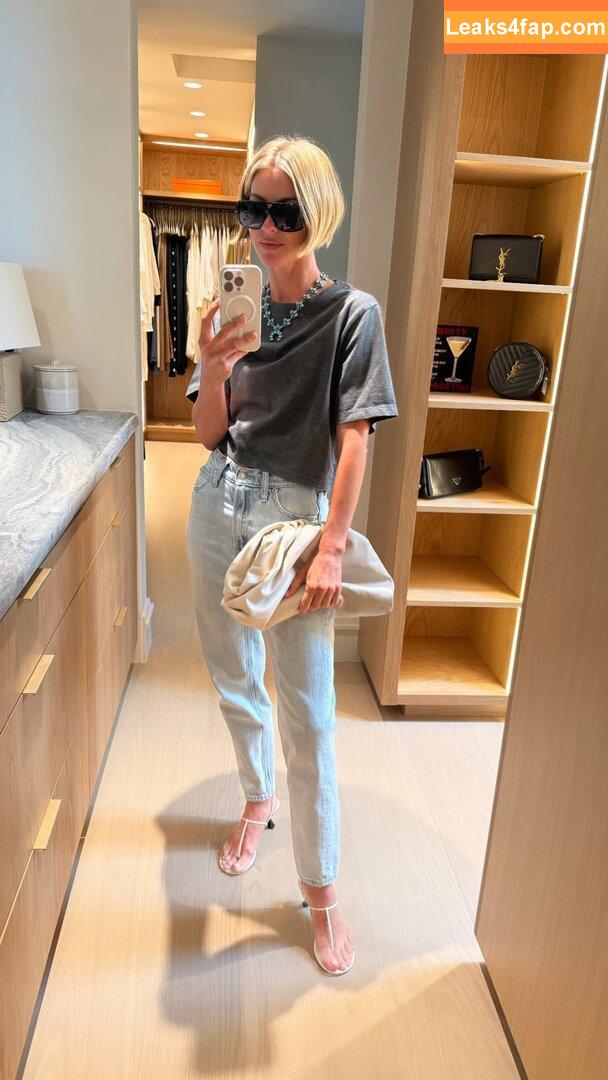 Julianne Hough / juleshough leaked photo photo #1202