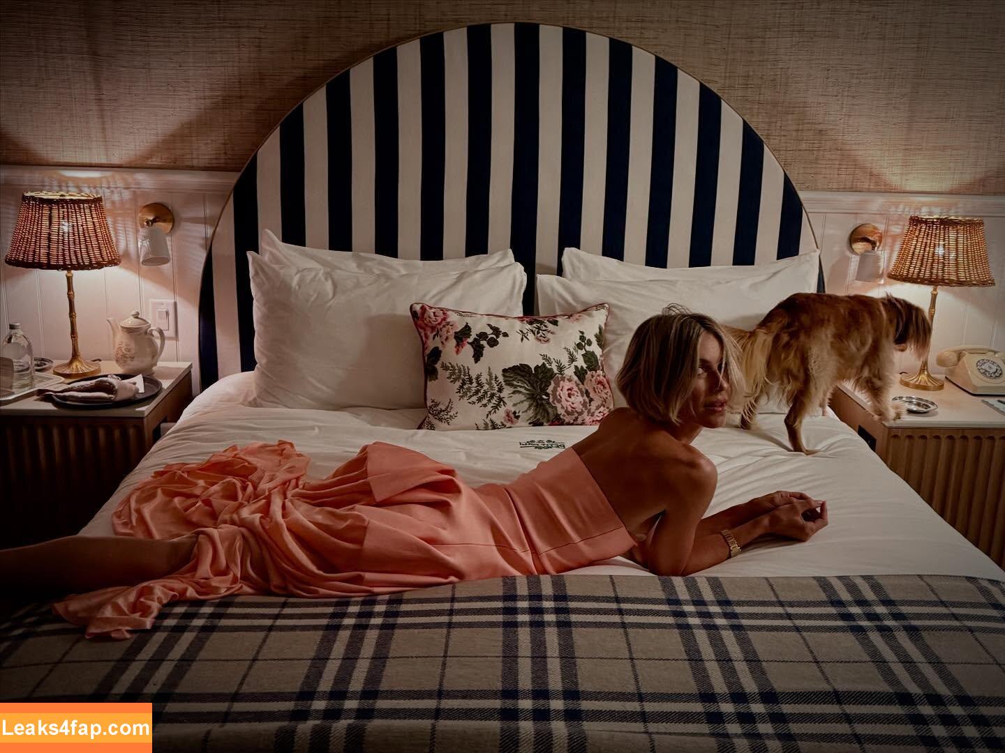 Julianne Hough / juleshough leaked photo photo #1207