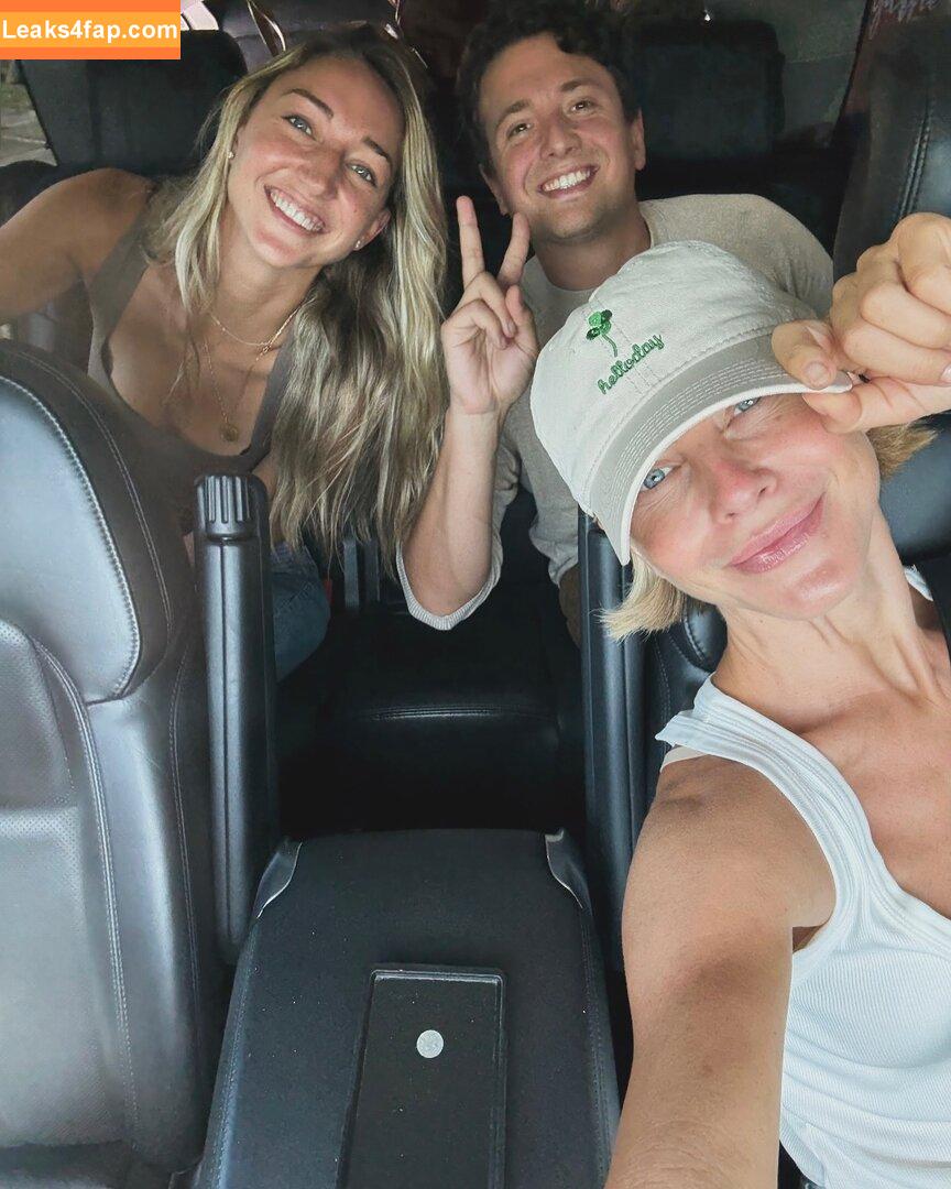 Julianne Hough / juleshough leaked photo photo #1236