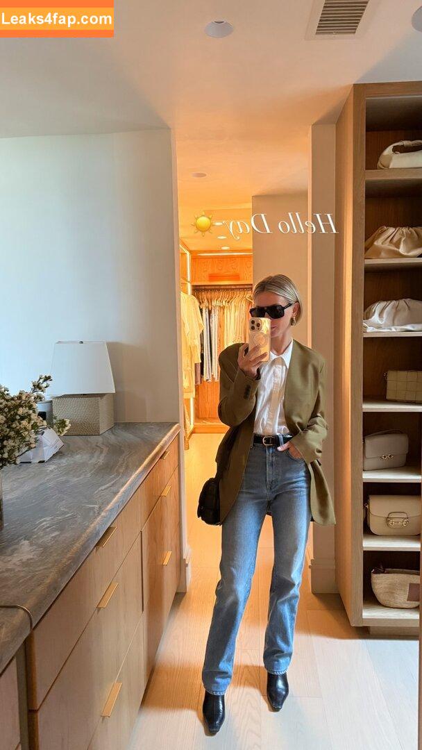Julianne Hough / juleshough leaked photo photo #1240