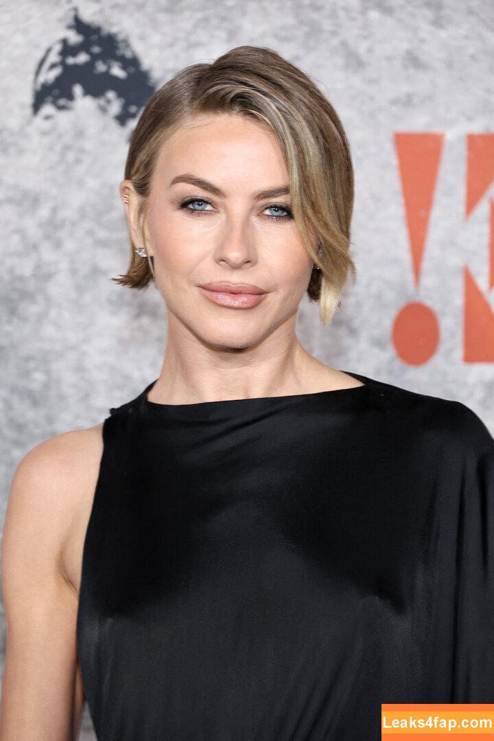 Julianne Hough / https: / juleshough leaked photo photo #1321