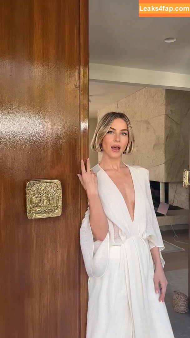 Julianne Hough / https: / juleshough leaked photo photo #1352