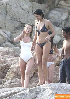 Julianne Hough photo #1001