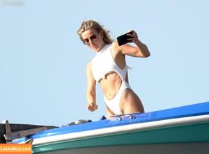 Julianne Hough photo #1187