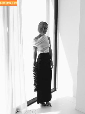 Julianne Hough фото #1335
