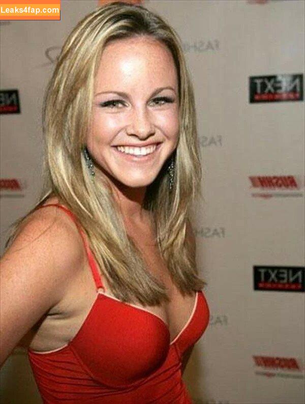 Julie Berman / itsjulieberman leaked photo photo #0010