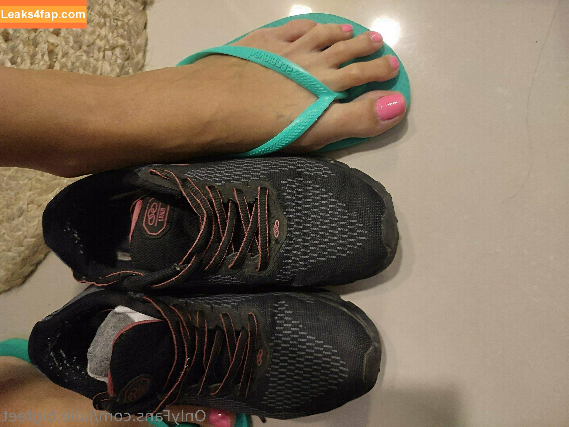 julie.bigfeet / juliesfeet leaked photo photo #0053