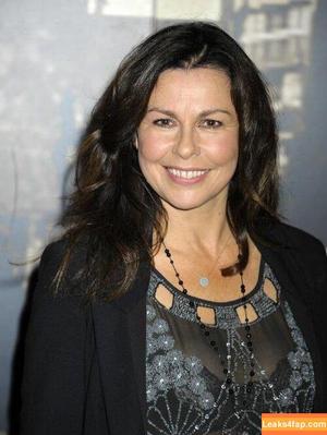 Julie Graham photo #0023