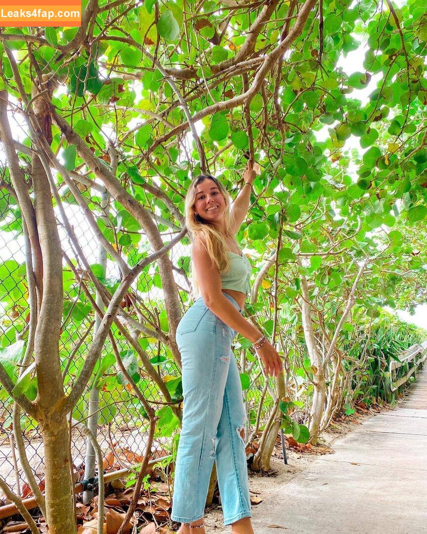 julie.tirado /  leaked photo photo #0096