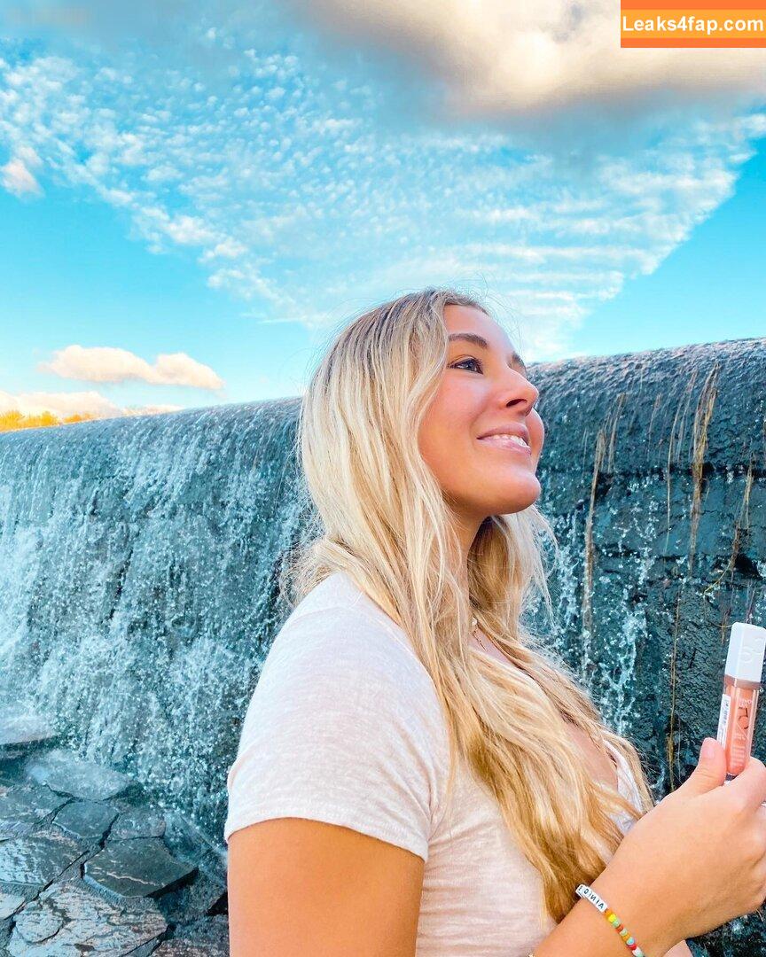 julie.tirado /  leaked photo photo #0141