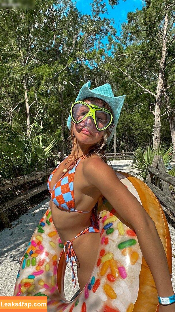 julie.tirado /  слитое фото фото #0214