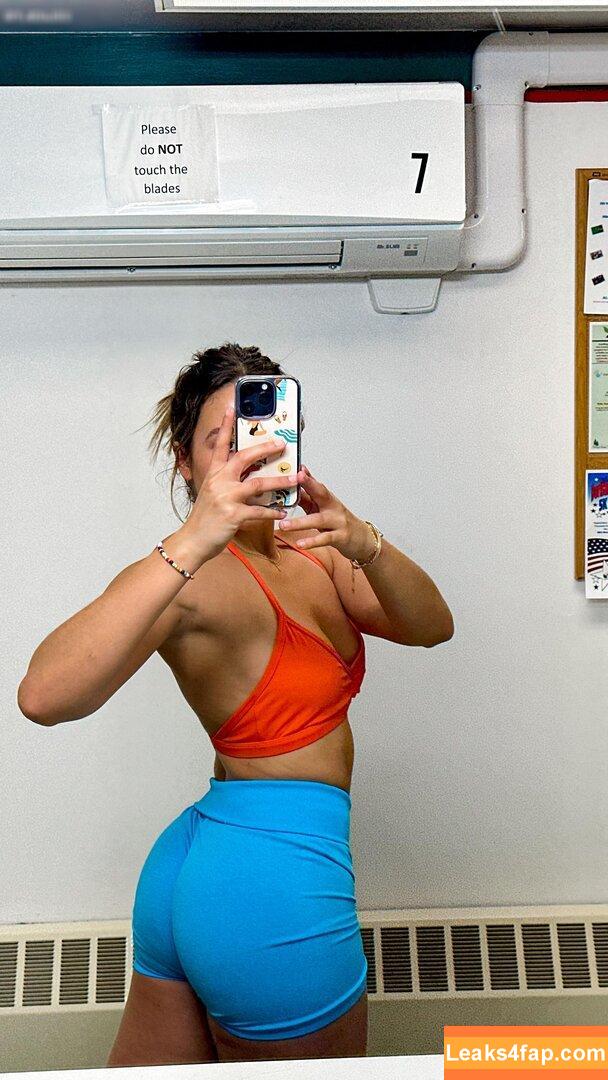 julie.tirado /  leaked photo photo #0379