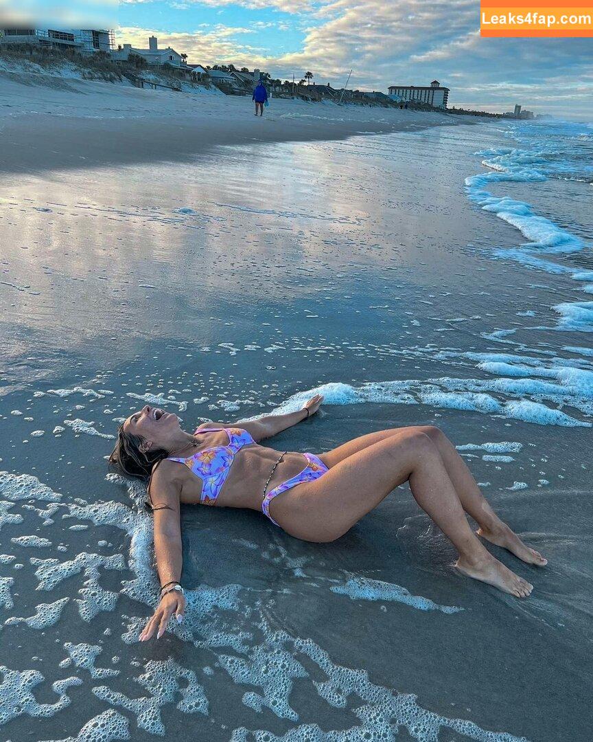 julie.tirado /  leaked photo photo #0447