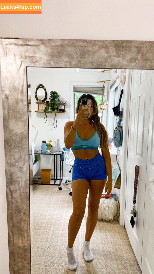 julie.tirado /  leaked photo photo #0450
