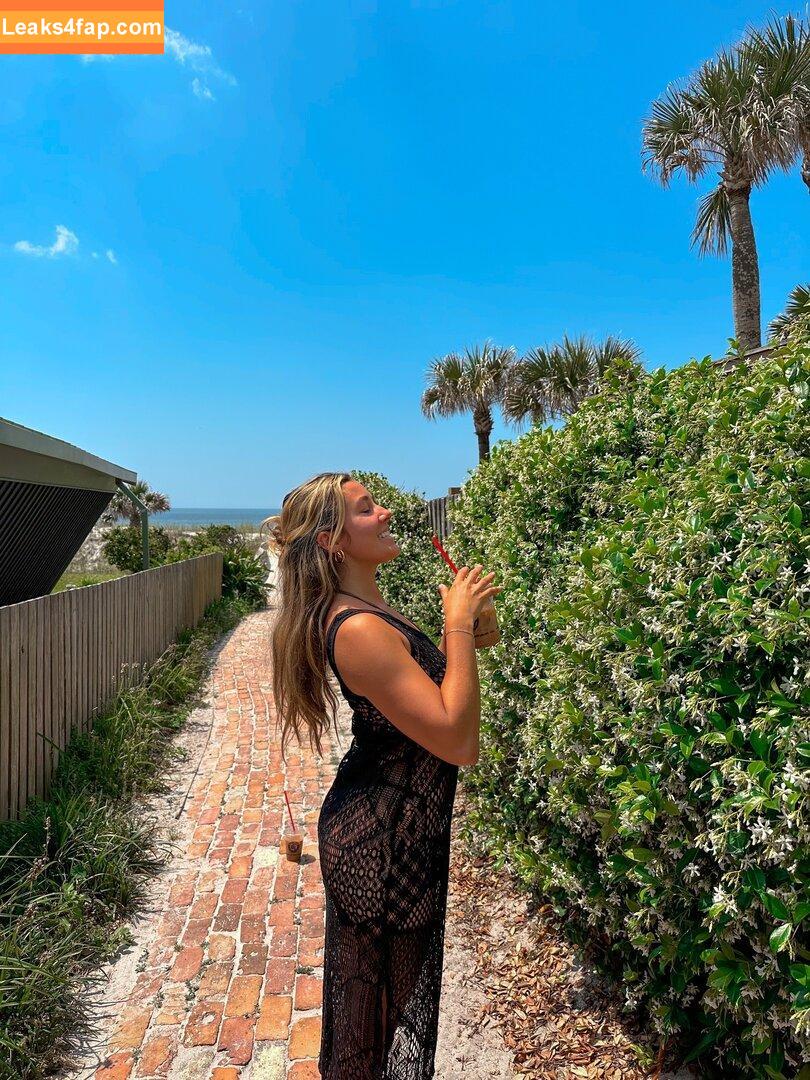 julie.tirado /  leaked photo photo #0608