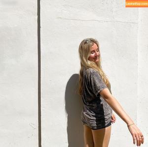 julie.tirado photo #0011