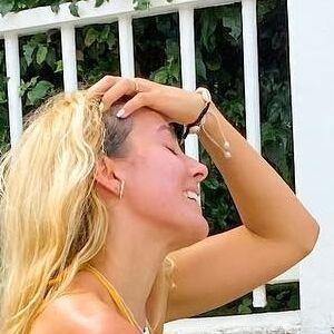 julie.tirado photo #0015