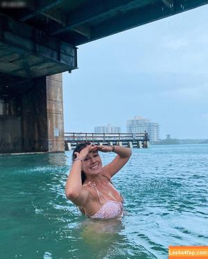 julie.tirado photo #0020