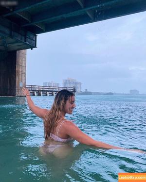 julie.tirado photo #0021