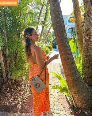 julie.tirado photo #0391