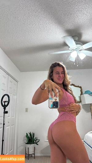julie.tirado photo #0401