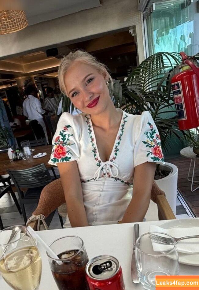 Juliet Small /  leaked photo photo #0027