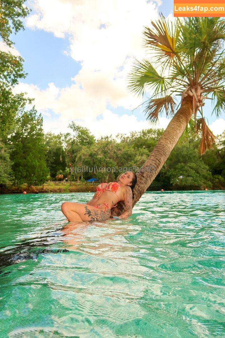 Juliiajx / Juliiaaa1 / juliiaj.x leaked photo photo #0104