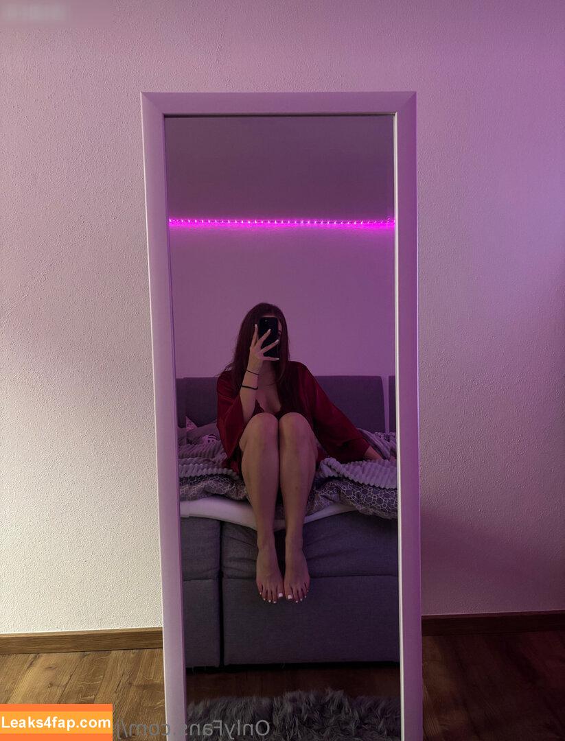 julinaa.may /  leaked photo photo #0025
