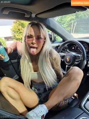Julita inked photo #0001