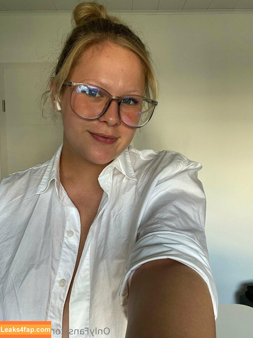 julix.may leaked photo photo #0061