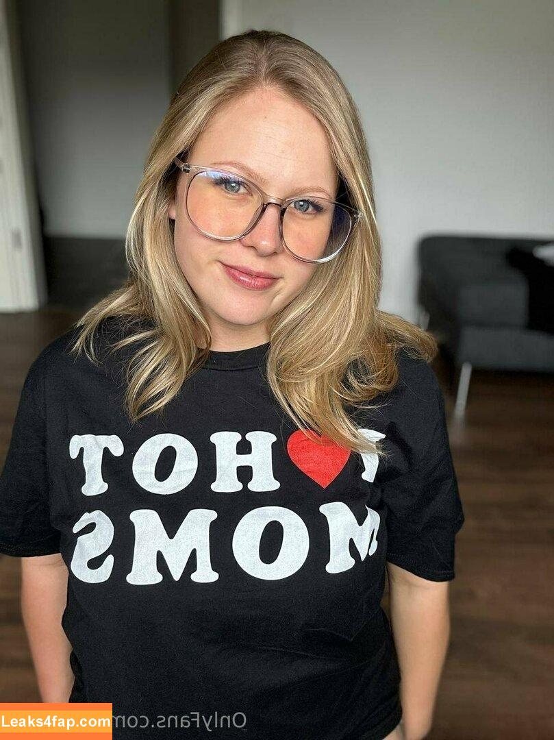 julix.may leaked photo photo #0067