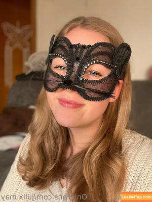 julix.may photo #0002