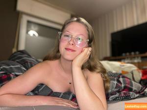 julix.may photo #0004