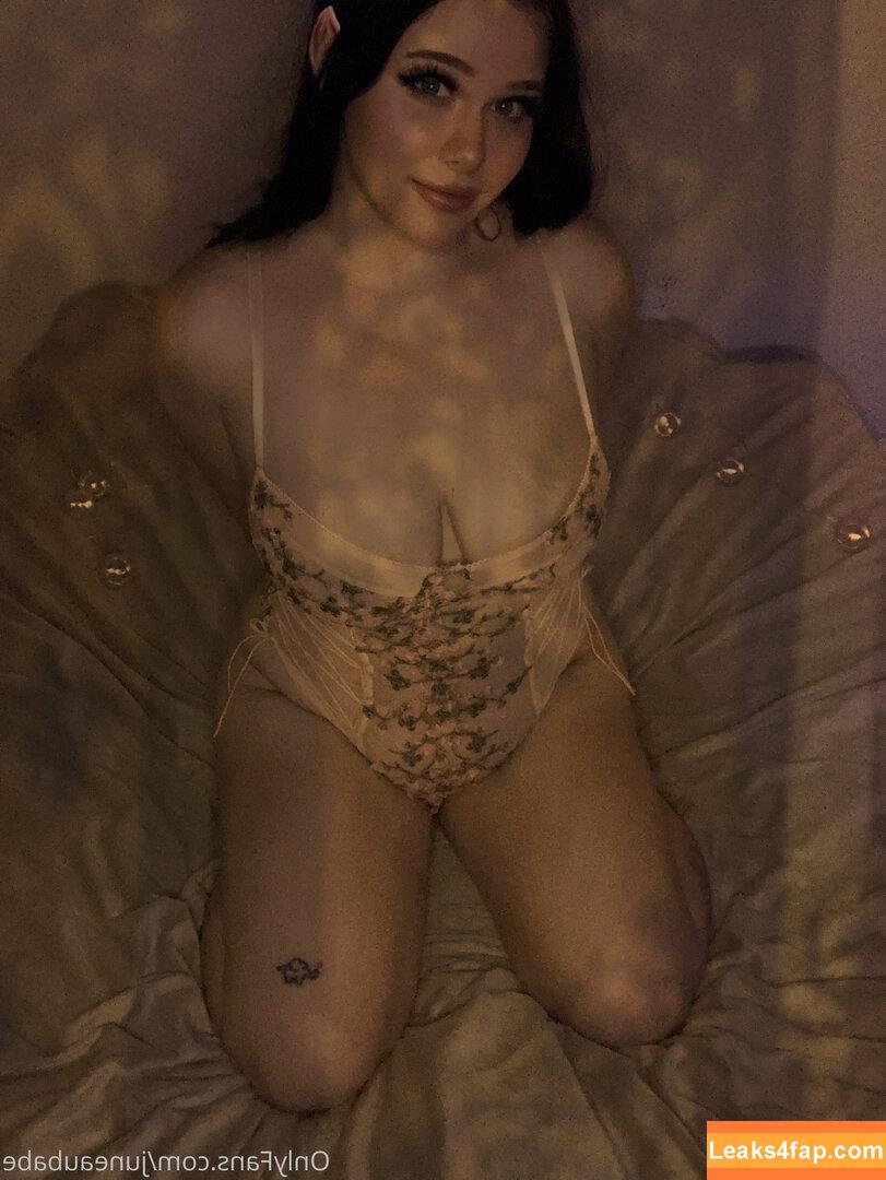 juneaubabe /  leaked photo photo #0001