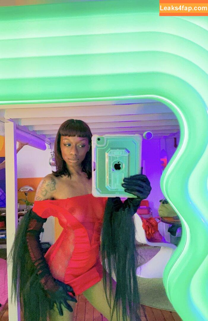 Junglepussy / twunk_bubbs leaked photo photo #0026