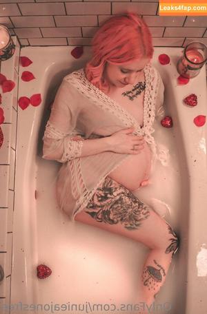junieajonesfree photo #0006