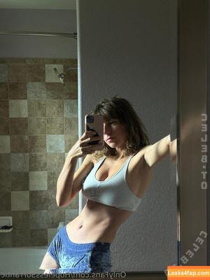 Juniper Hope photo #0256