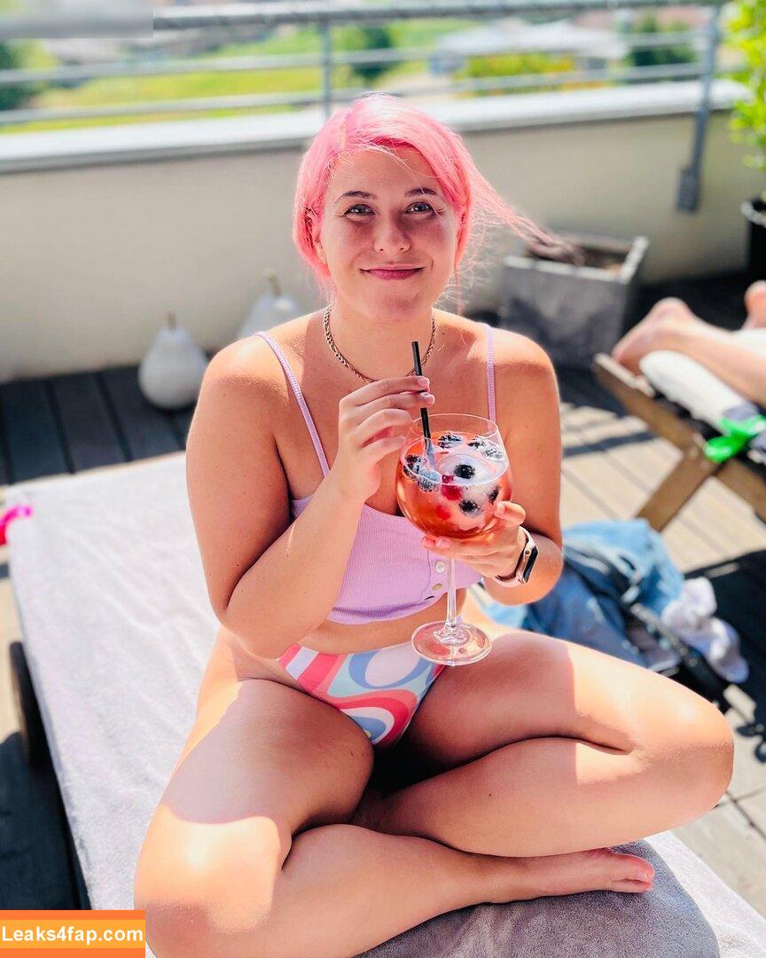 JustBecci / beccisplayground / ilovebitterlife leaked photo photo #0024
