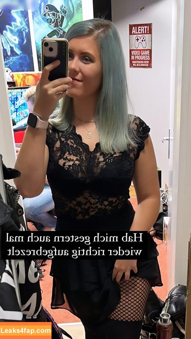JustBecci / beccisplayground / ilovebitterlife leaked photo photo #0035