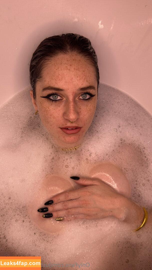justemmamoooon / emmaloveee__ leaked photo photo #0017