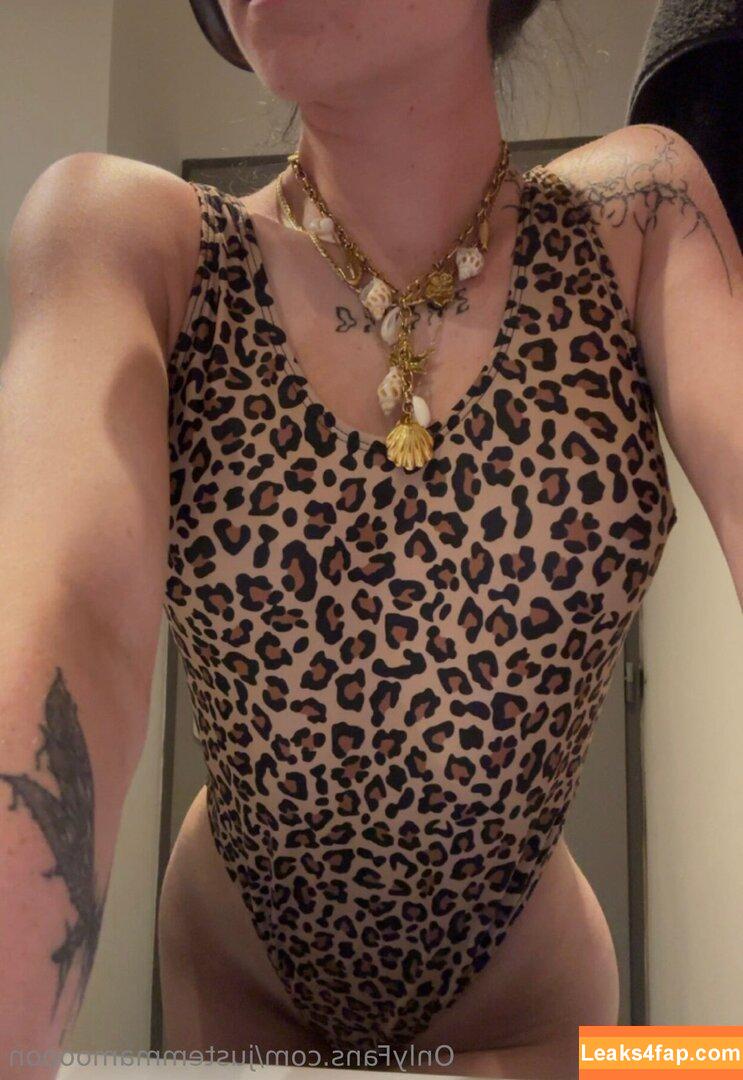 justemmamoooon / emmaloveee__ leaked photo photo #0039