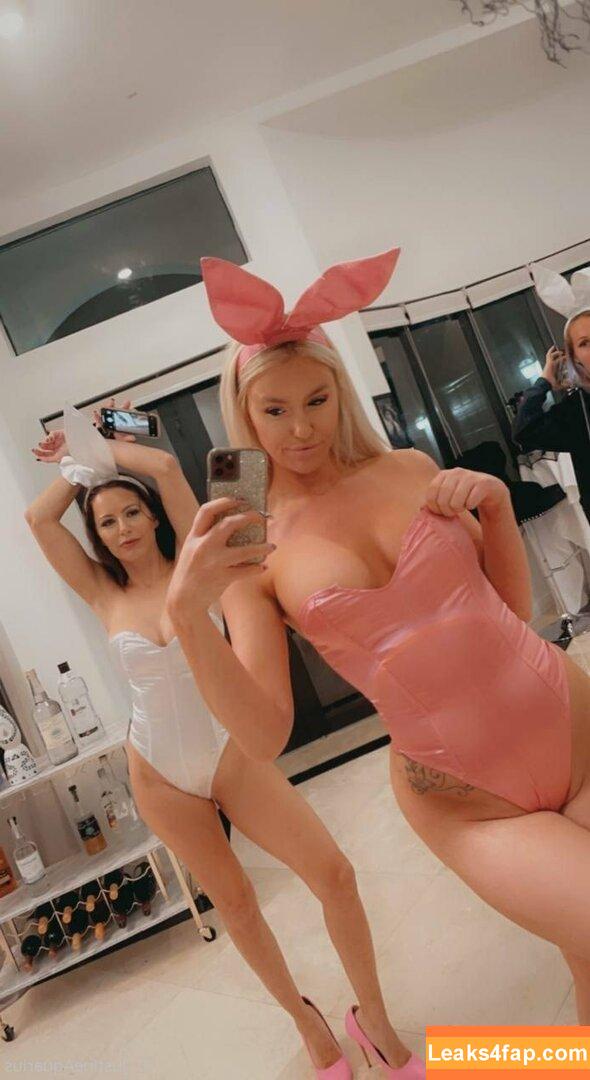 justinejakobs / justine.fun leaked photo photo #0657