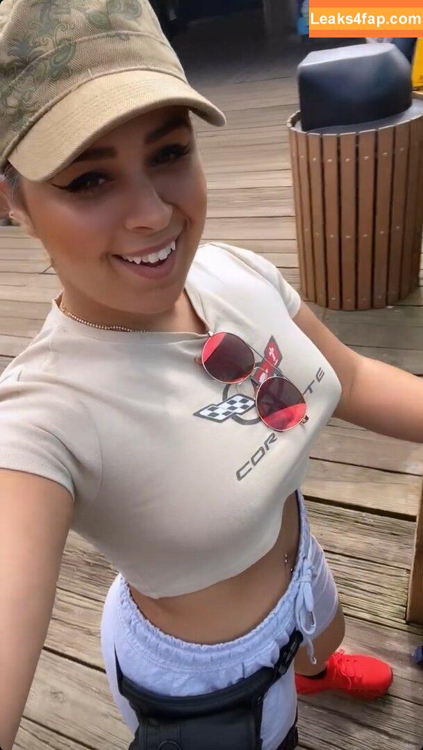 JustYeliz / yesjulz leaked photo photo #0004