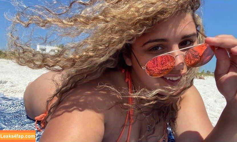 JustYeliz / yesjulz leaked photo photo #0019