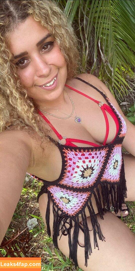 JustYeliz / yesjulz leaked photo photo #0040