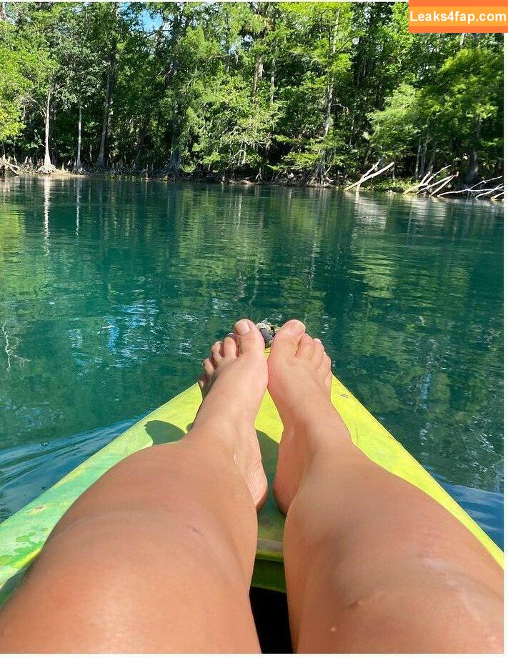 JustYeliz / yesjulz leaked photo photo #0051
