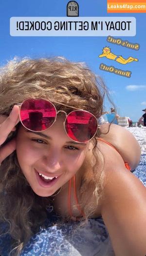 JustYeliz photo #0024