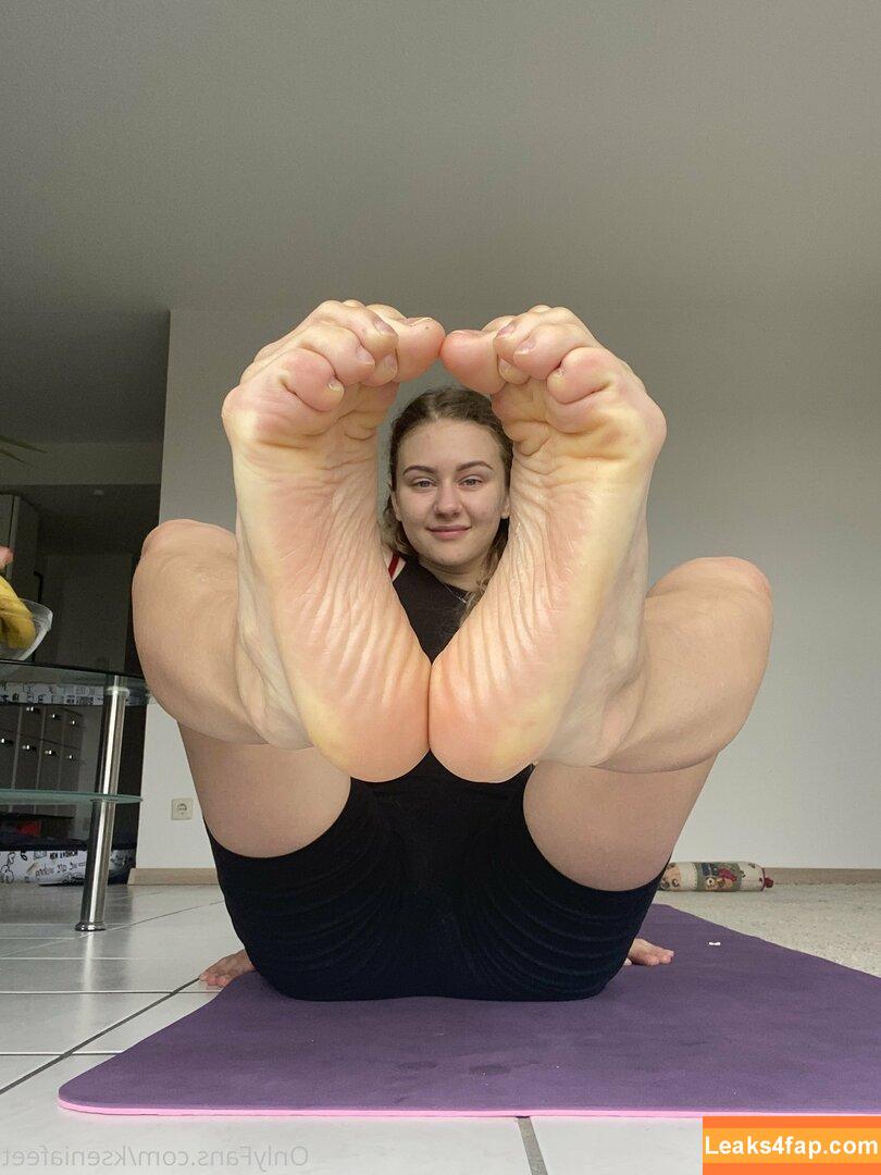 k.flexiblefeet / kseniafeet leaked photo photo #0186