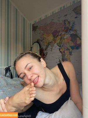 k.flexiblefeet photo #0012