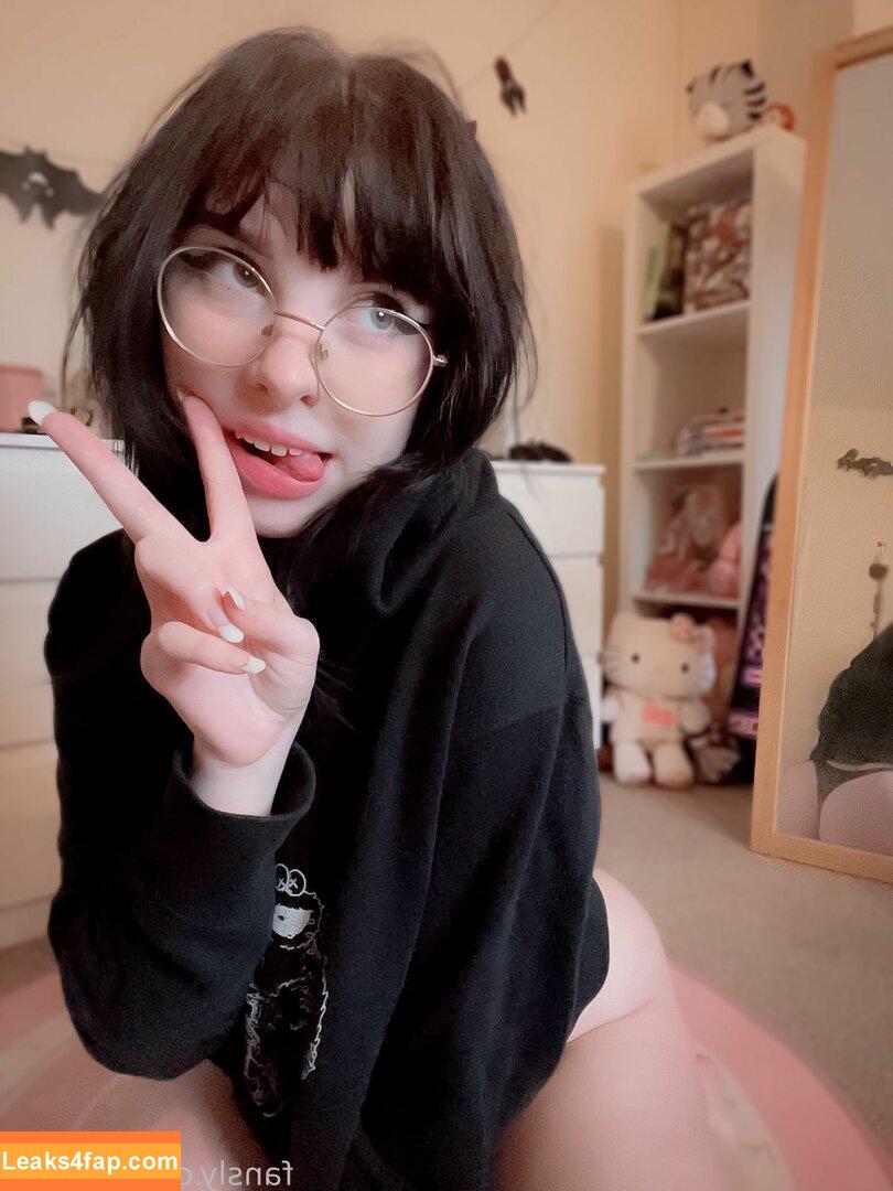 k1ttencore / daisy / petd0ll leaked photo photo #0086